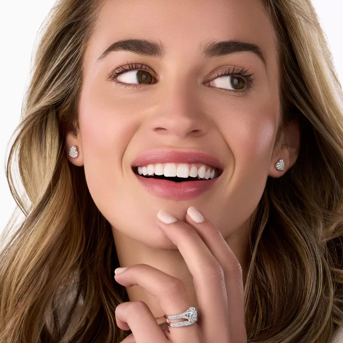 what is the most classic engagement ring style 14