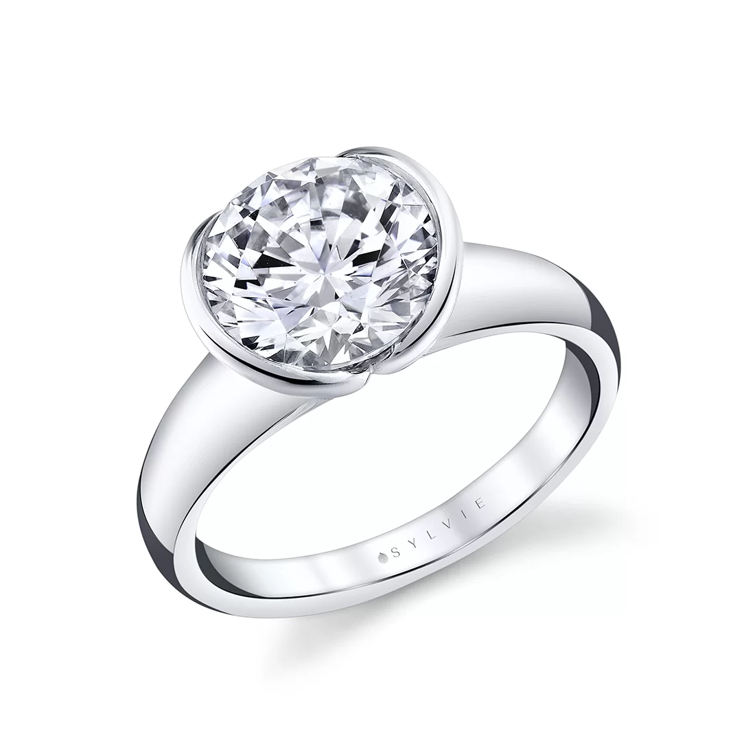 Yellow Gold Shell Auranova Solitaire Engagement Ring - Liora