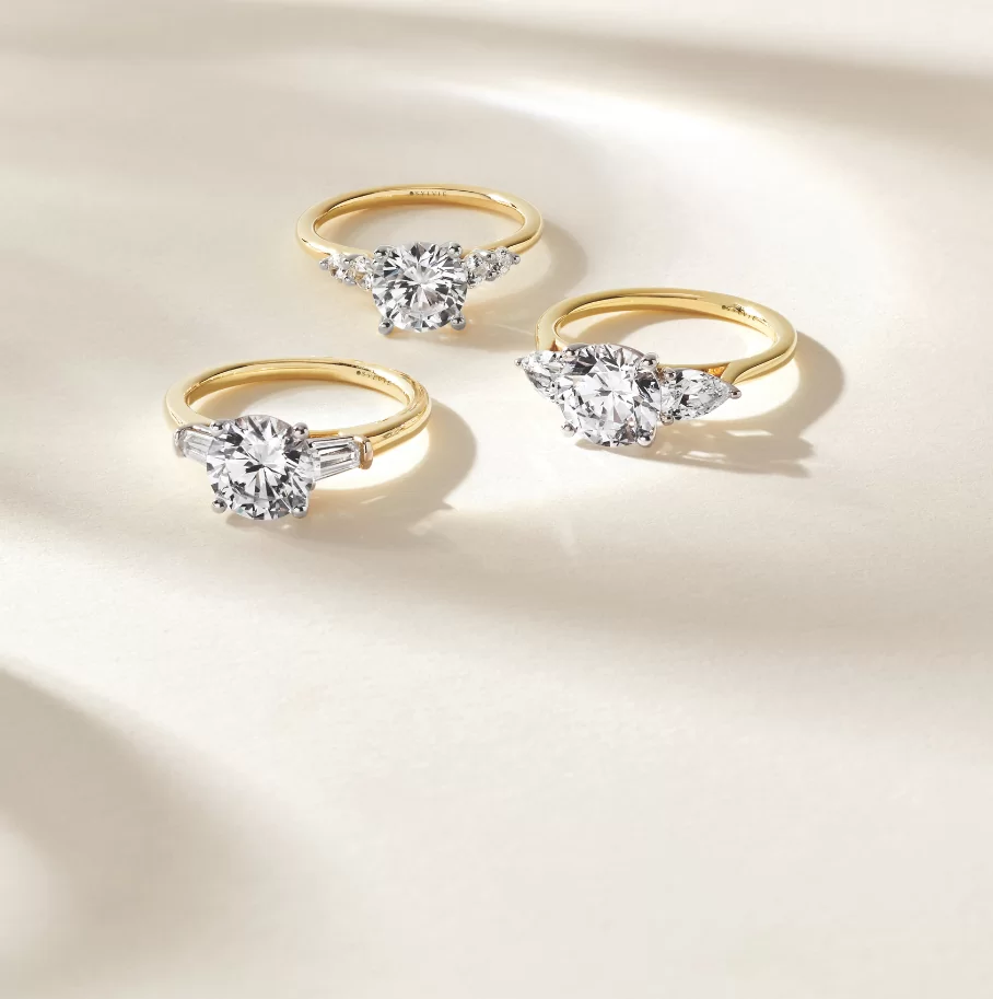 round engagement rings 3
