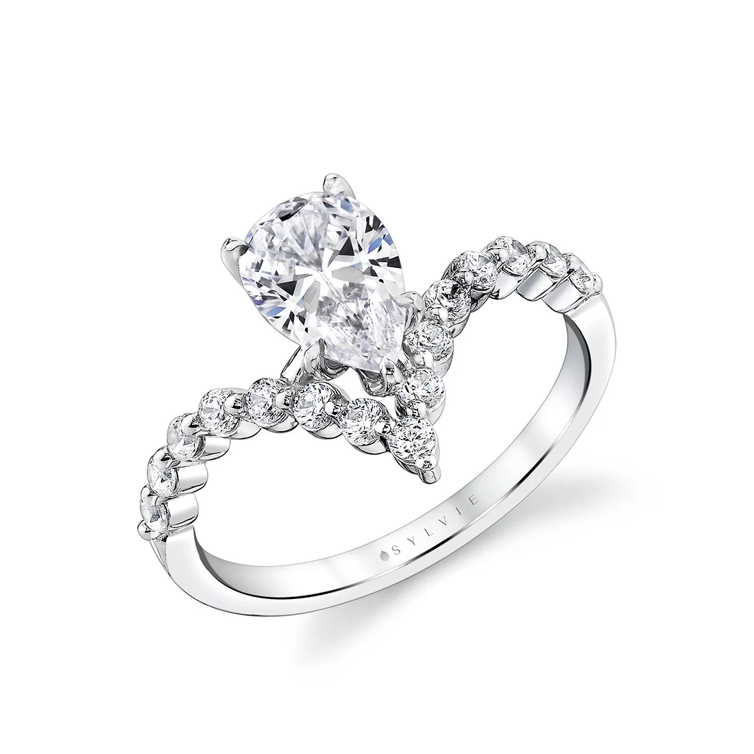 how to wear a pear shaped ring 7